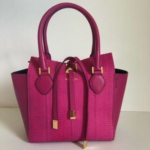 Micheal Kors collection Miranda xs in Fuchsia